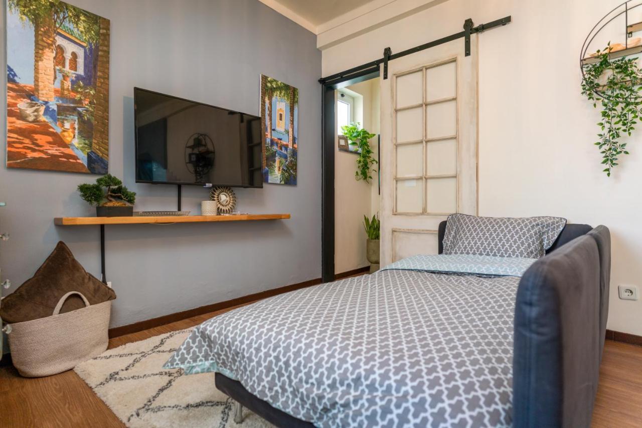 Arty Vintage Townhouse With Rooftop Shower & Sun Loungers Olhão Esterno foto